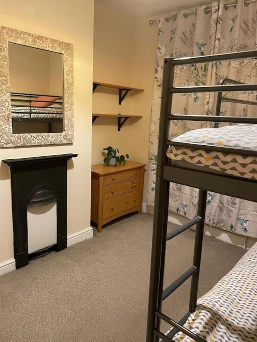 Gloucester Rd 2 Mins Away - Fab, New, Trendy House Bristol Eksteriør billede