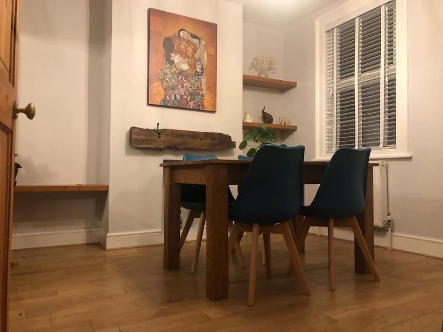 Gloucester Rd 2 Mins Away - Fab, New, Trendy House Bristol Eksteriør billede