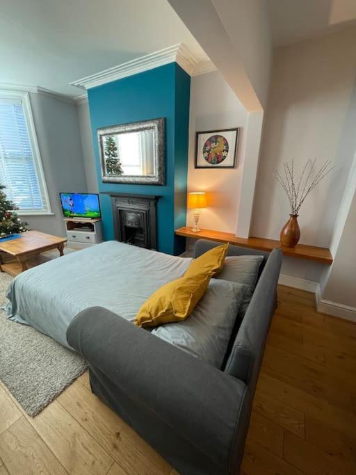 Gloucester Rd 2 Mins Away - Fab, New, Trendy House Bristol Eksteriør billede